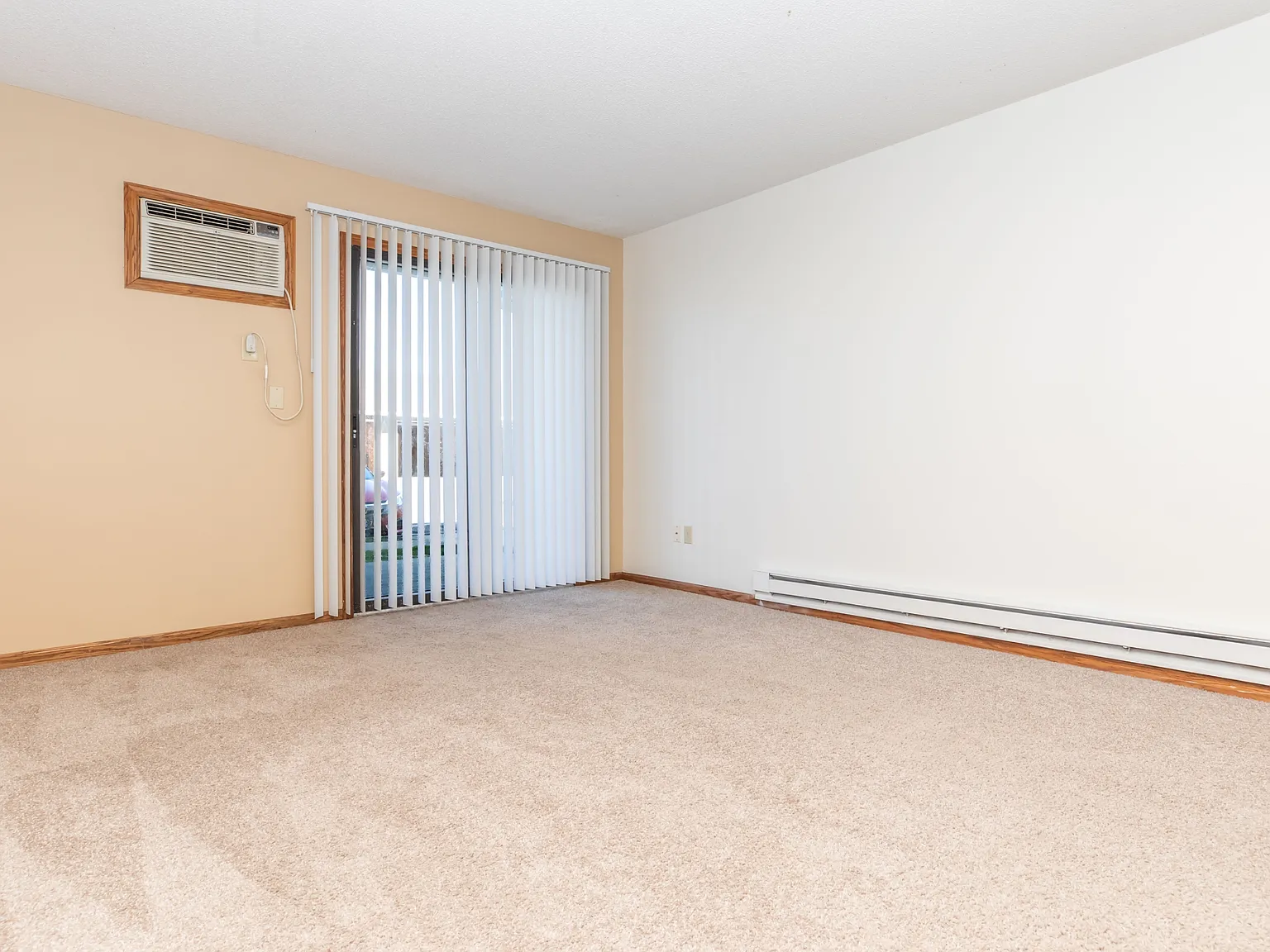Essex Place - 931 - 101 — Photo 3