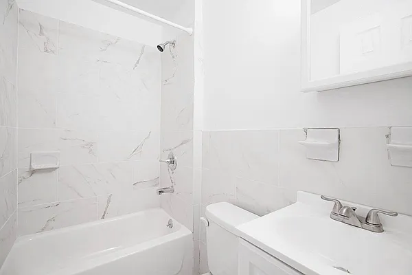 Rented by Avenues Real Estate | media 14