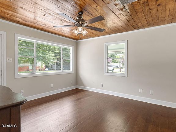5th image of 815 Avenue A