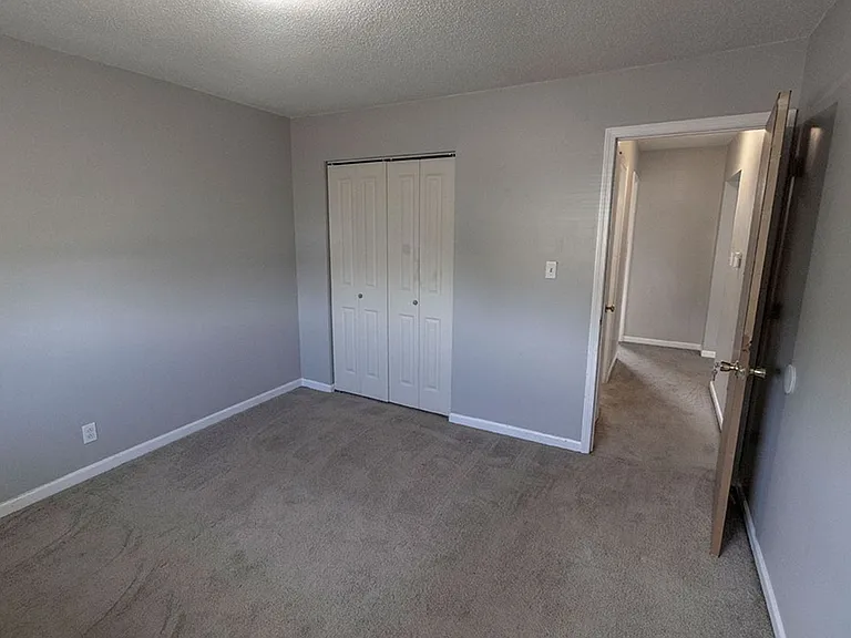 7217 N Moberly Dr — Photo 18