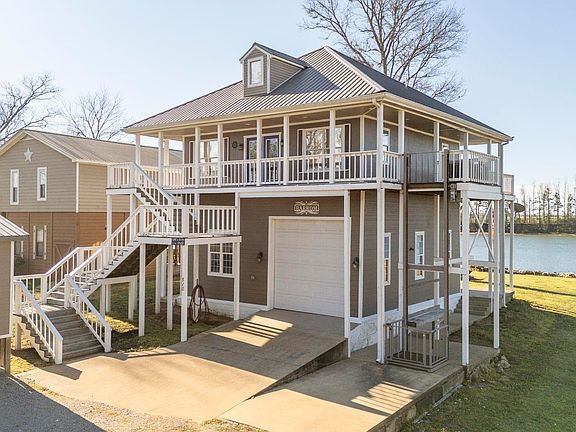 3rd image of 510 Vista River Ln