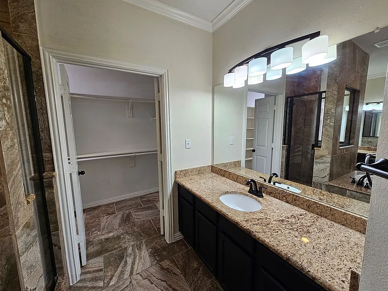 7721 Oak Garden Trl — Photo 24