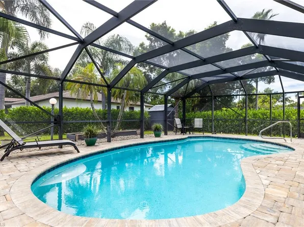 18933 Pine Run LN, FORT MYERS, FL 33967