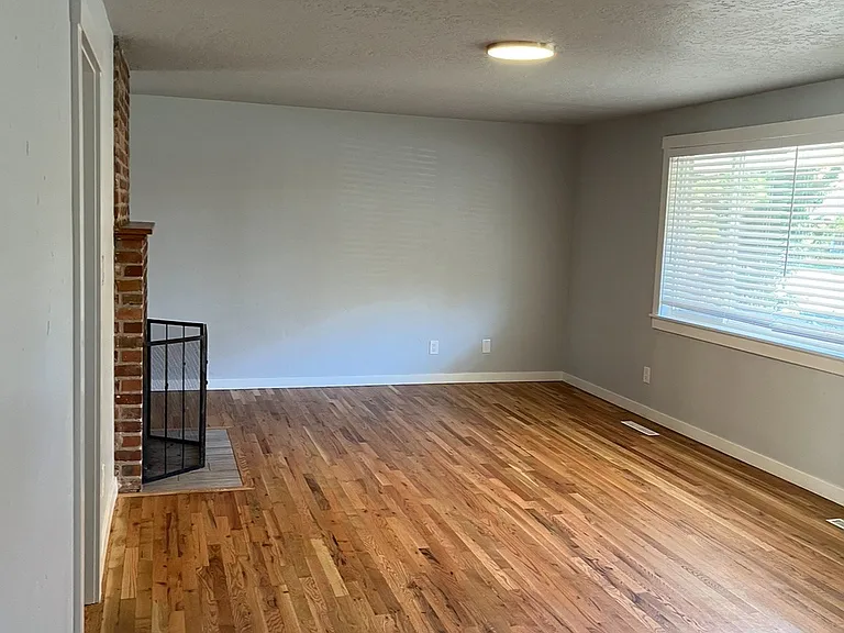 601 S Franklin Park Dr — Photo 7