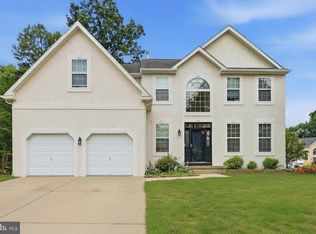 12 Kelly Dr, Sicklerville, NJ 08081