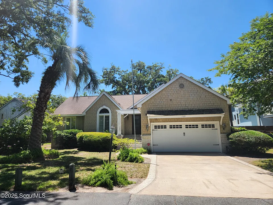 103 Mews Cir