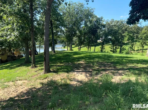 14956 E Country Club Dr, Cuba, IL 61427