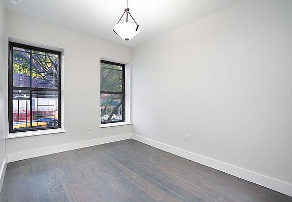 4th image of 340 E 105th St APT 3B