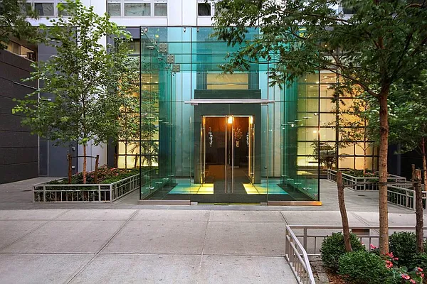 Rented by Keller Williams NYC | media 14