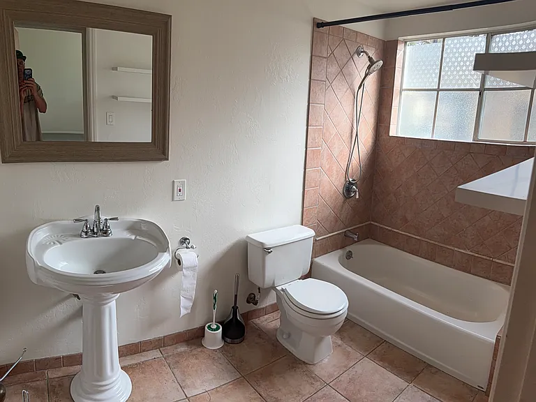 318 E Anapamu St #2 — Photo 9