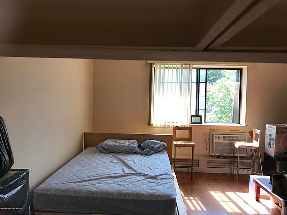 3rd image of 2 Elmwood Park Dr APT 520