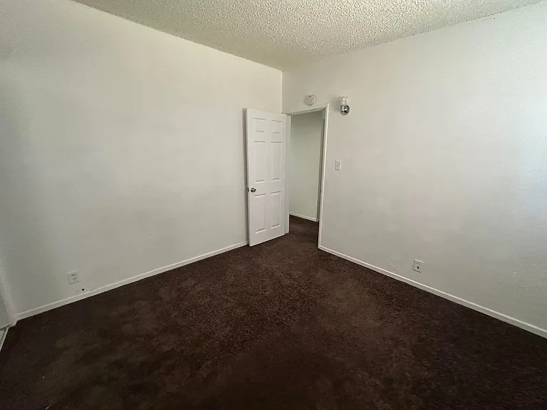 509 Sahara Dr — Photo 7