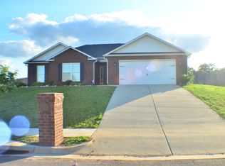 104 Breezy Pointe Ln, Huntsville, AL 35811