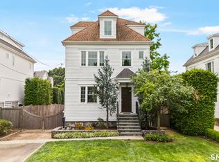 484 Rowland Rd, Fairfield, CT 06824