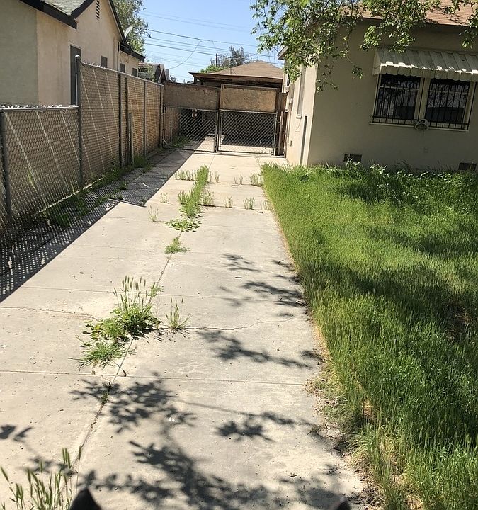 2nd image of 311 Haybert Ct
