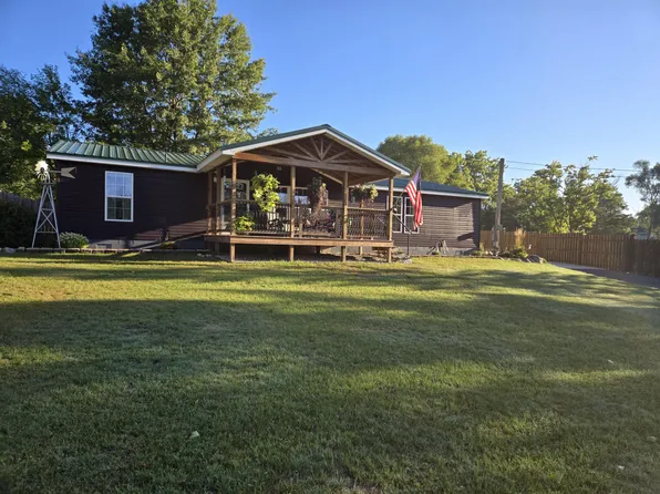11462 W Sidney Rd, Gowen, MI 49326