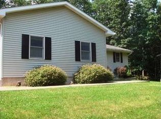 905 Lockville Rd, Dallas, PA 18612