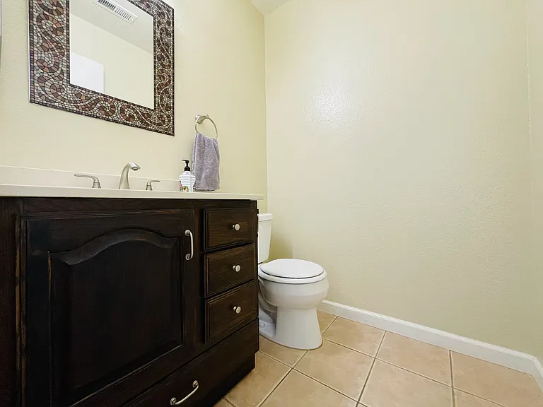 5695 Seifert Ave — Photo 5