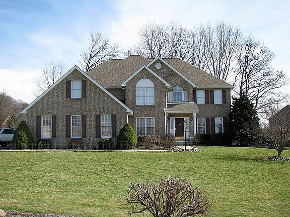 2nd image of 1025 Faulkner Way