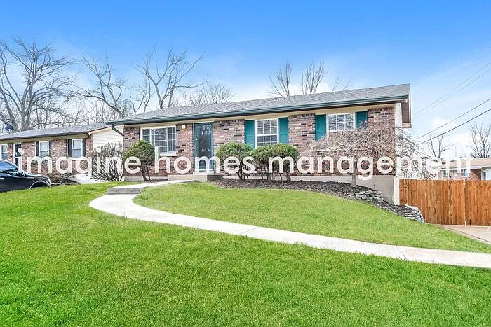 3 bed, 1.5 bath, 1436 sqft, $2,195 — Photo 3