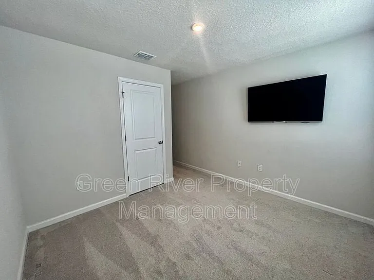 5953 Creekside Crossing Dr — Photo 31