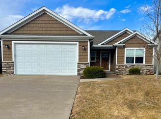 3504 Meadow Cir E, Milan, IL 61264