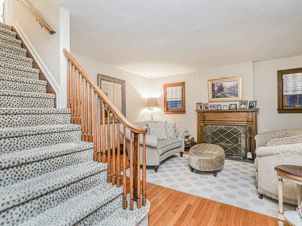 133 Goodwin Avenue image 5 of 53