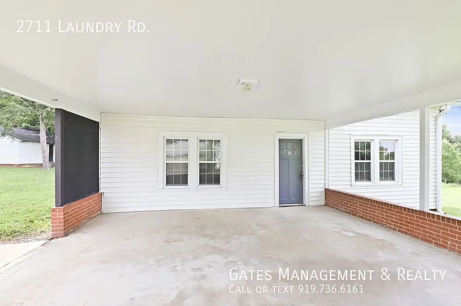 Charming Home in the historic little town of Elon near Elon University — Photo 3