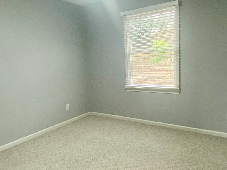 1200 King Edwards Way — Photo 31