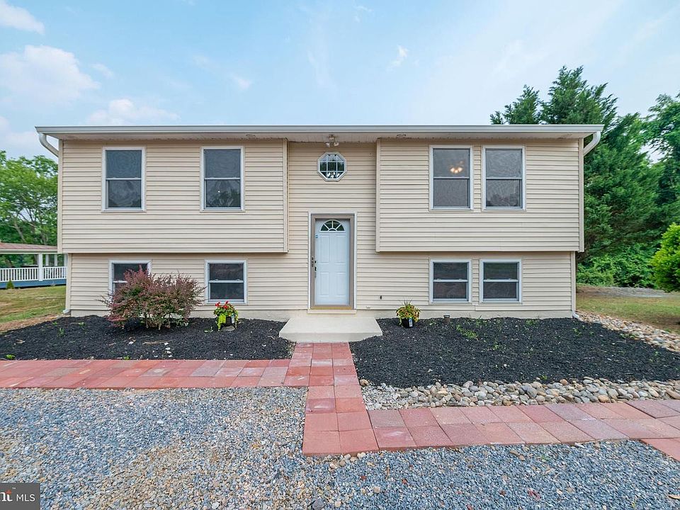 1st image of 3607 Ripplingbrook Ct