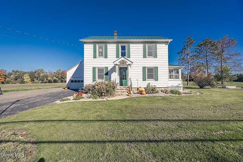 2nd image of 1121 W Galway Road