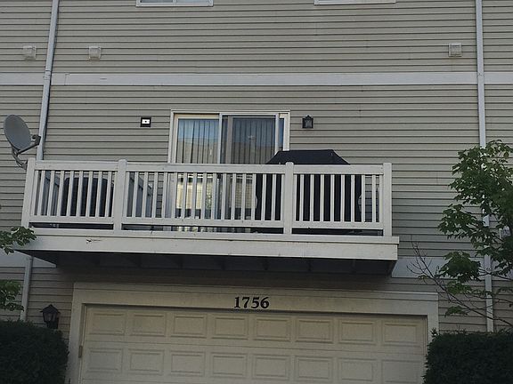 2nd image of 1756 Arlington Ln