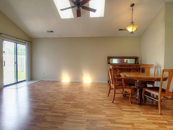 4th image of 1192 Shipyard Boulevard #35