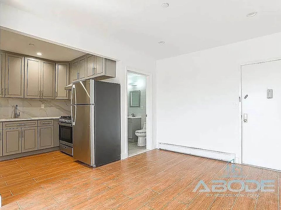 1st image of 1223 Putnam Ave #2D