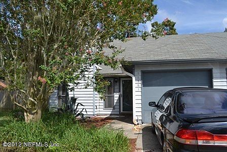 4th image of 11561 Fort Caroline Lakes Dr