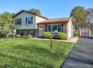 119 October Dr, State College, PA 16801