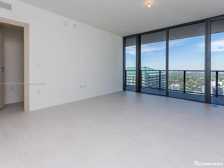 1000 Brickell Plz #4104 — Photo 4