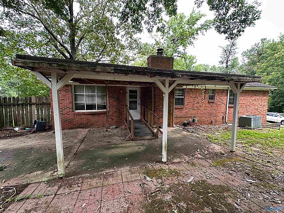 5th image of 79 Lemmond Cir