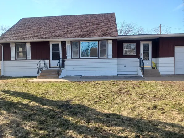 157 Horizon Cir NE, Fridley, MN 55421