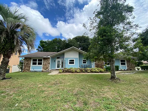 1031 Club House Blvd Photo 1
