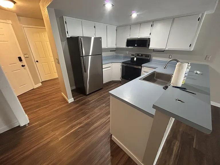 2081 S Shoshone St #S — Photo 6