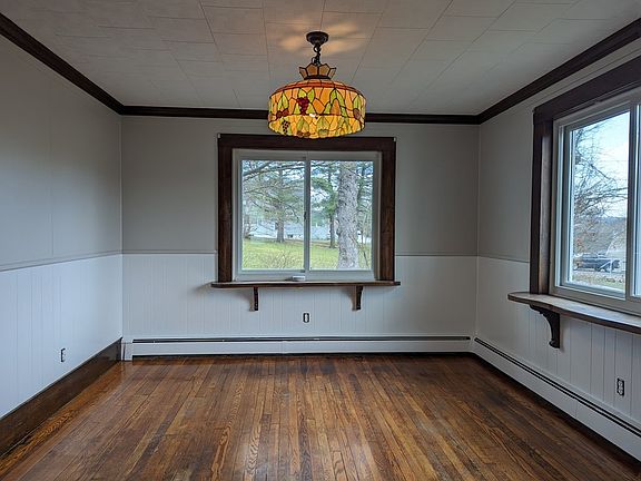5th image of 56 Woodland Ave