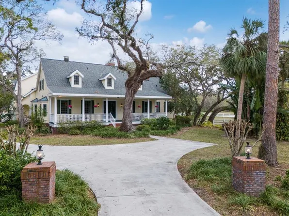 4871 Hoyer Dr, Sarasota, FL 34241