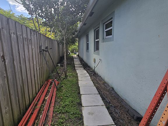 2nd image of 7380 Owens Ct