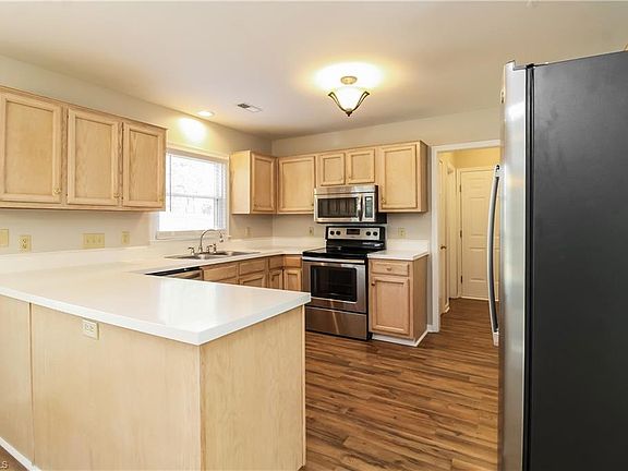 3rd image of 3508 Cardinal Ridge Dr