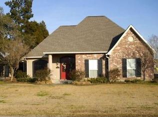 15094 Woodstone Dr, Prairieville, LA 70769