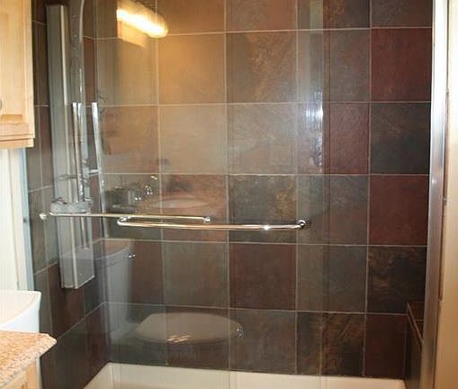 5th image of 75 Greenbriar Dr