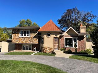 139 S Rohlwing Rd, Palatine, IL 60074
