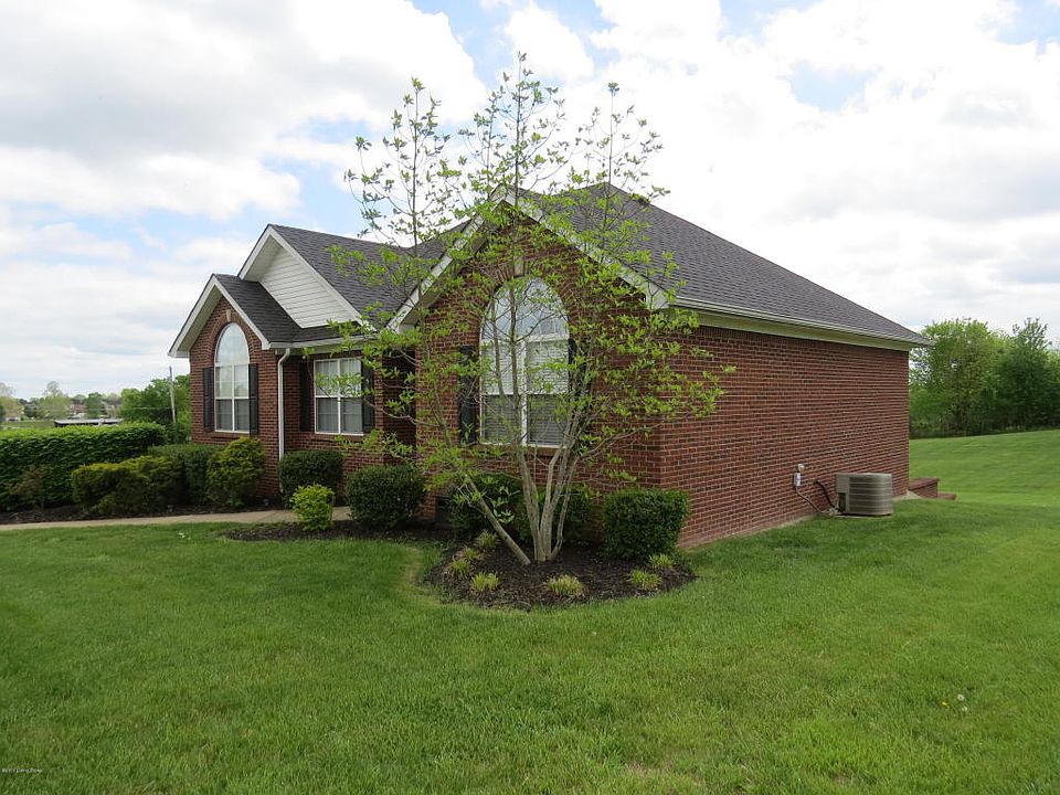1st image of 105 Dayhill Ct