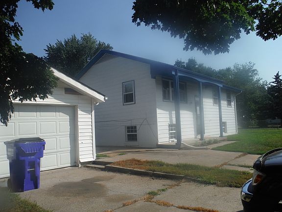 2nd image of 1414 Settgast Cir